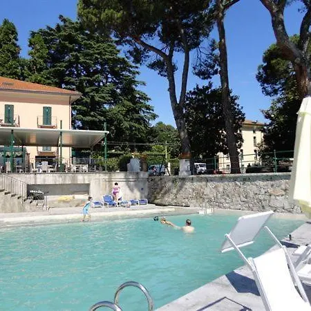 Διαμέρισμα Sleeps 3 Pool T421409 Meina